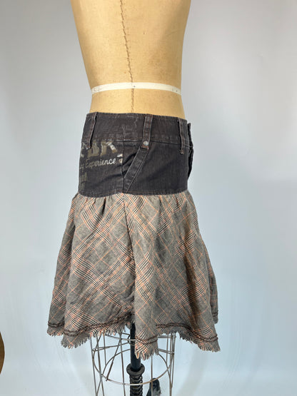 Denim and Plaid Skirt With Rosette