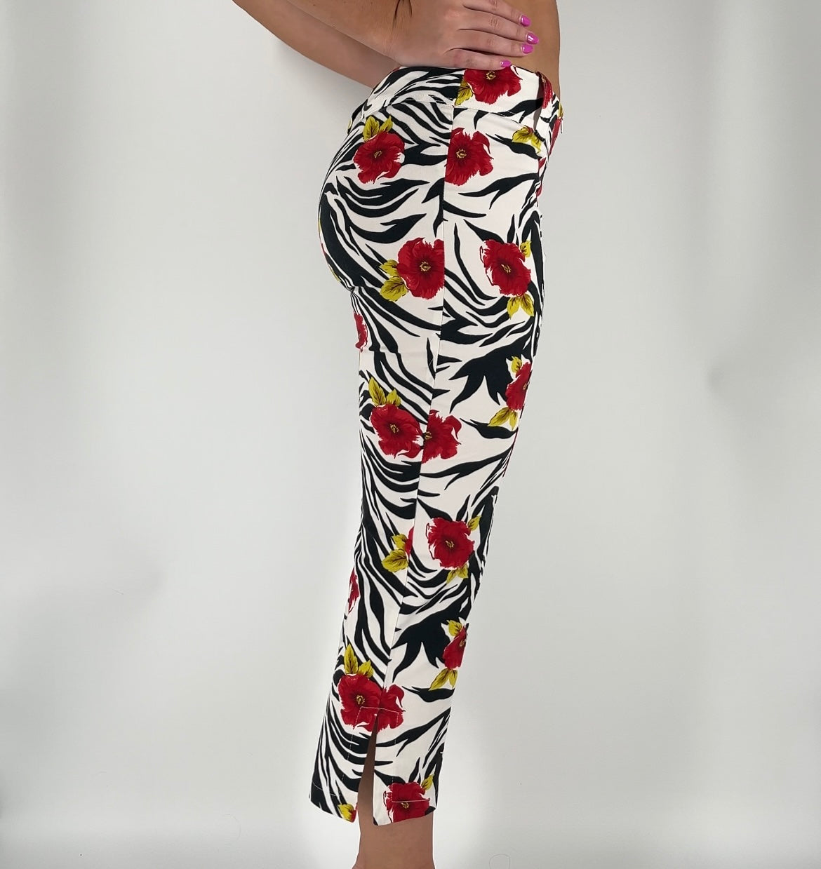 Made in Italy Zebra Floral Capri Pants