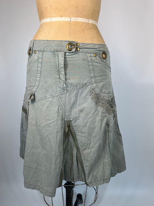 Army Skirt With Cool Zipper Details and Embroidery